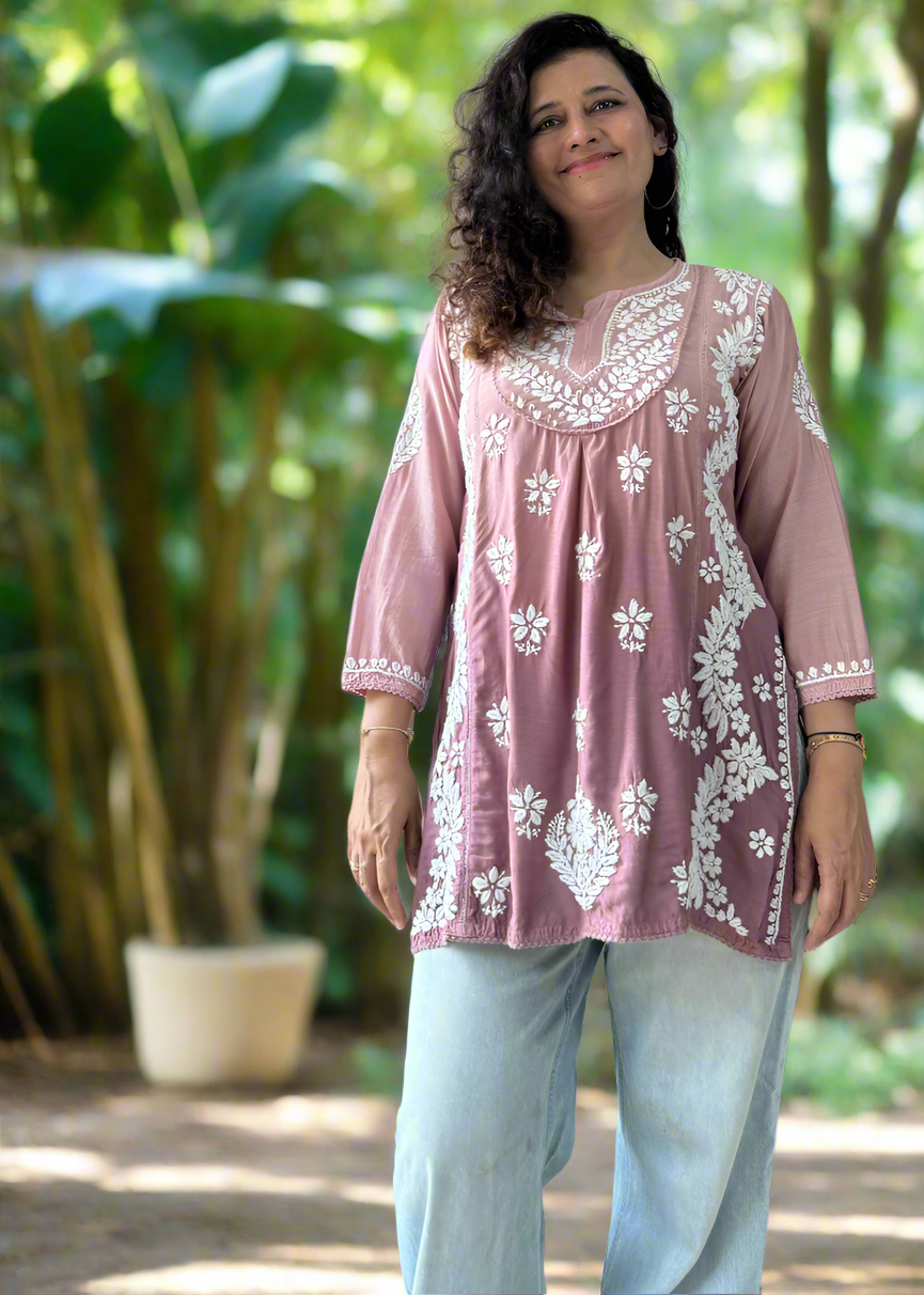 MAUVE CHIKAN MUSLIN SHORT TOP
